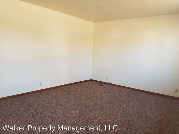 3rd image of 1845 Garden Dr #1845