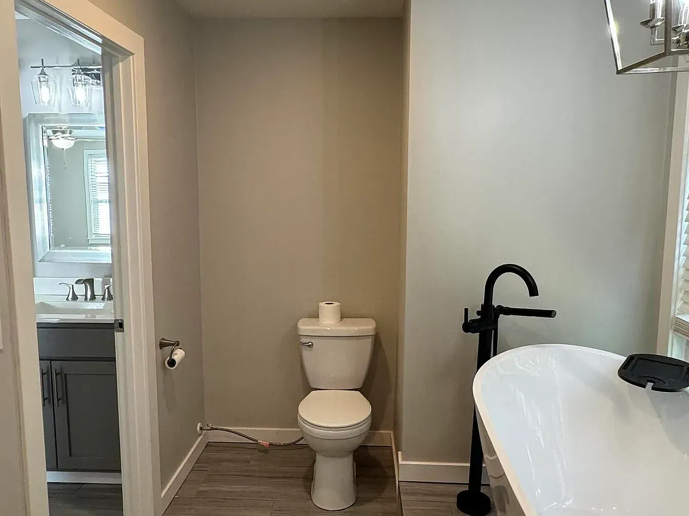 3 bed, 2.5 bath, 1758 sqft, $2,500 — Photo 2