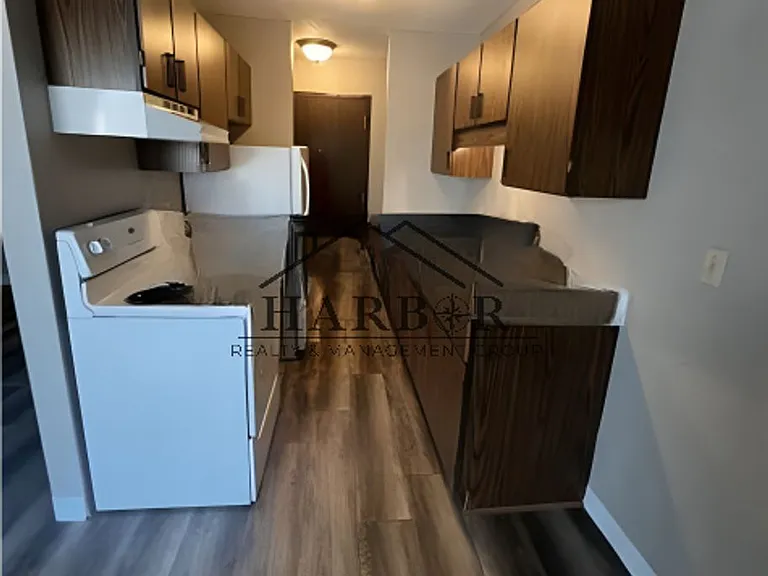 Blu Line Flats — Photo 114