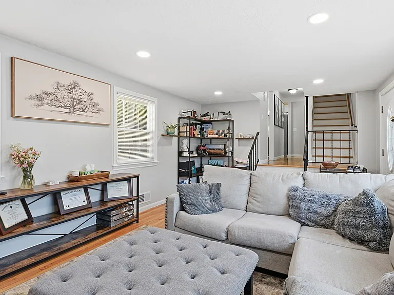 62 N Circle Dr — Photo 7