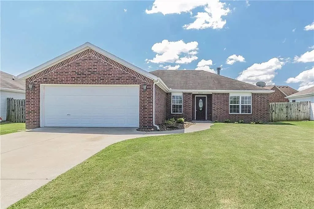 4 bed, 1531 sqft, $1,745 — Photo 1
