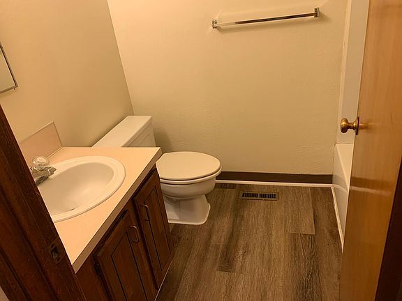 3rd image of 2906 Watson Ave
