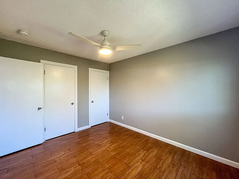 11303 S Lemoli Ave — Photo 32
