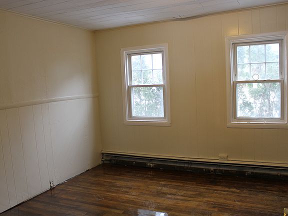 2nd image of 324 N West Ave