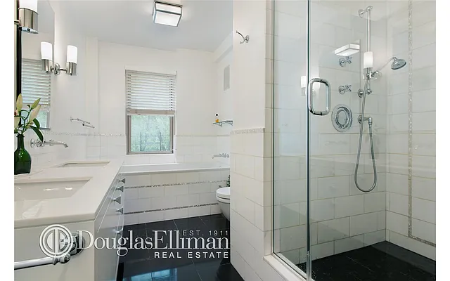 Rented by Douglas Elliman | media 22