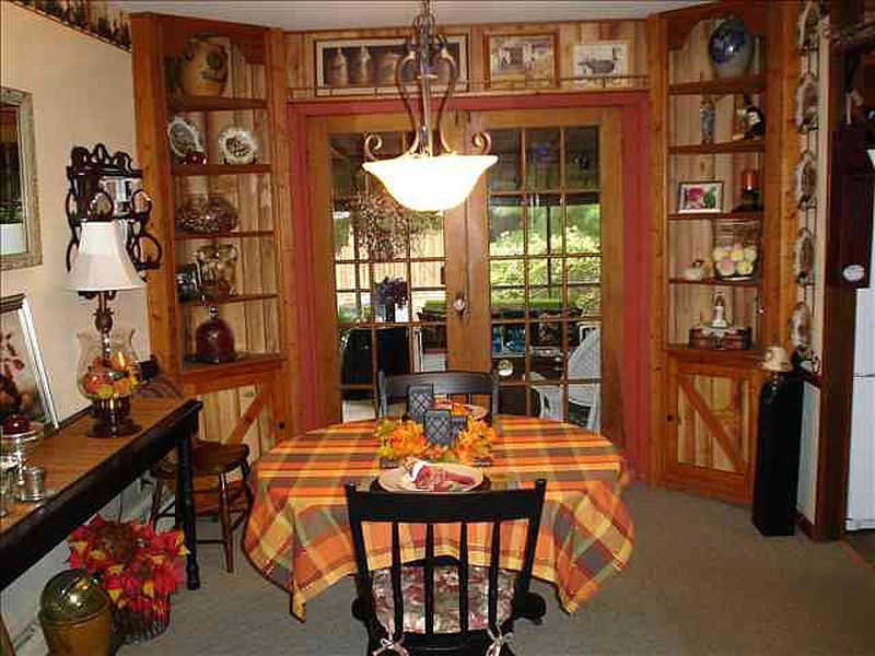 5th image of 73 HITE Court