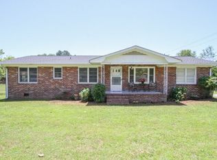 15 Gray Dr, Williamston, SC 29697