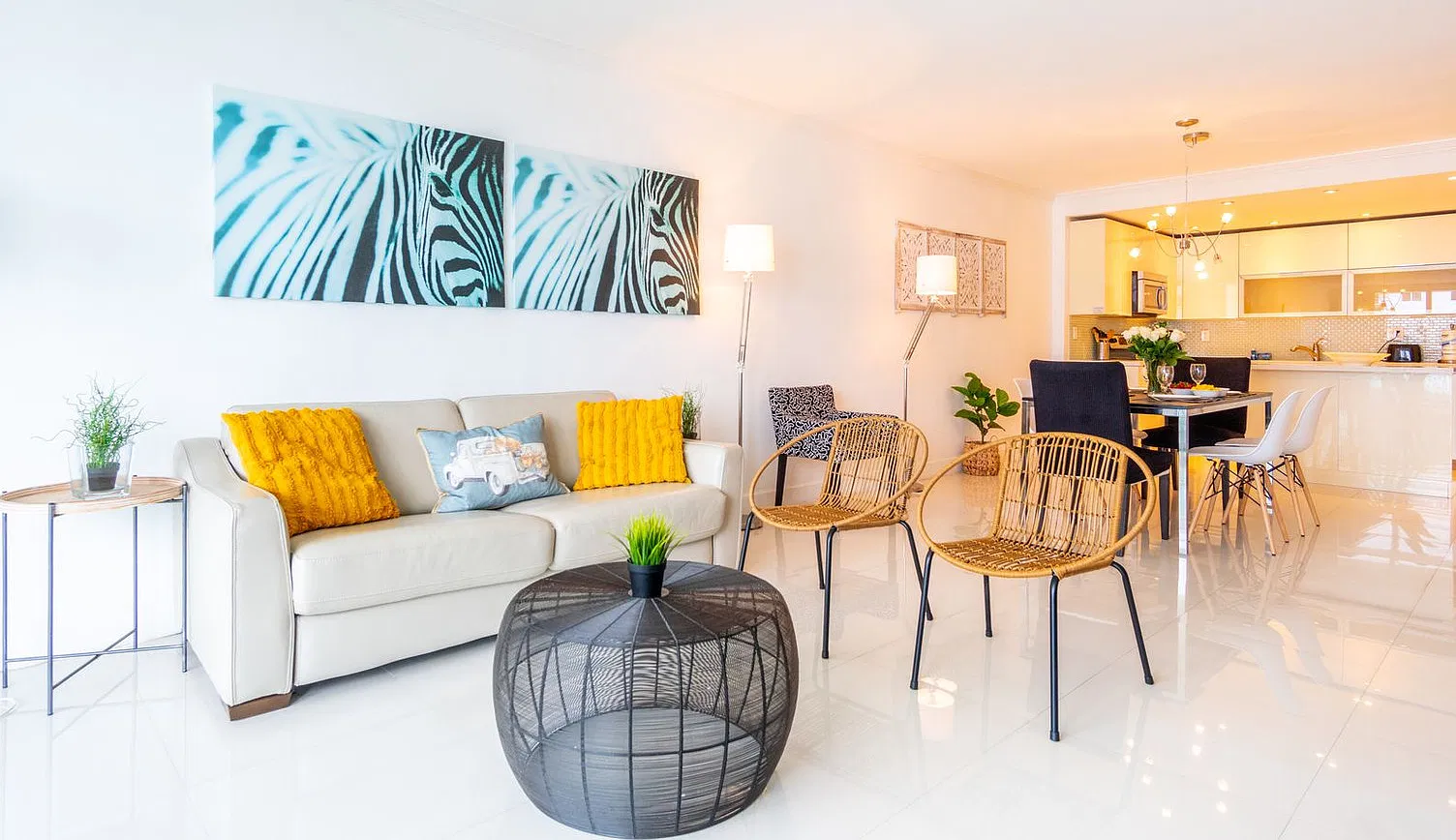 1 bed, 1.0 bath, 1001 sqft, $3,869 — Photo 3