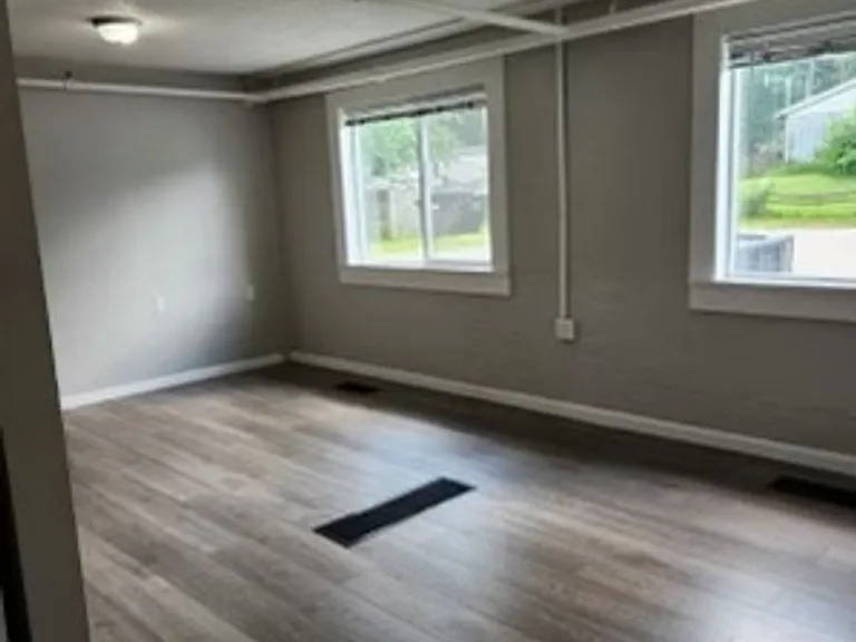 600 E Mary St — Photo 1