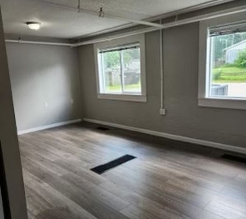 1st image of 600 E Mary St #4