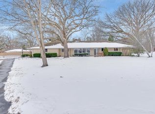 3273 Merrimac Ln, Long Grove, IL 60047