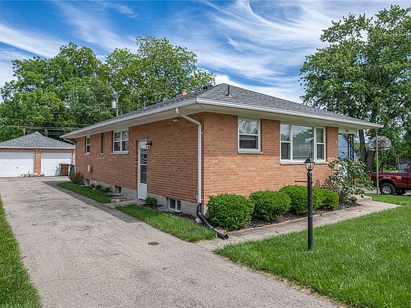 3rd image of 2816 Colonial Ave