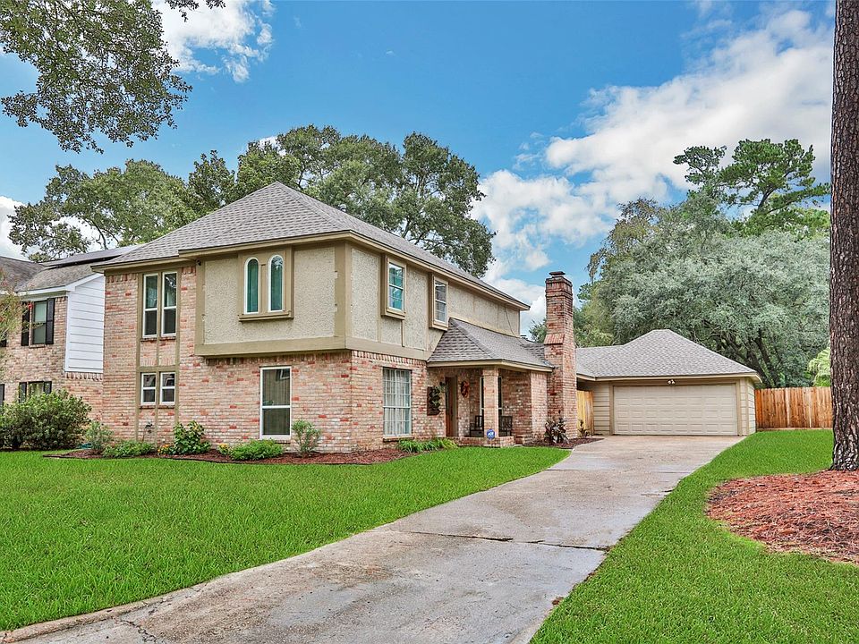1st image of 19619 Hurst Wood Dr