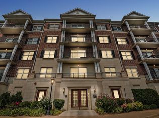 434 McDaniels Cir UNIT 206, Clarendon hills, IL 60514