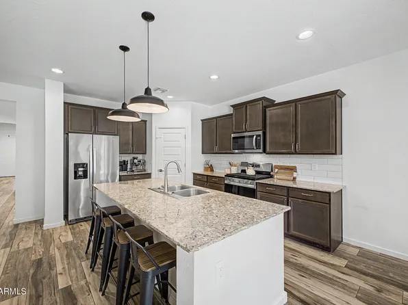380 W Pelipa Drive, San Tan Valley, AZ 85140