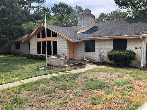 2nd image of 23 Lost Pines Ave