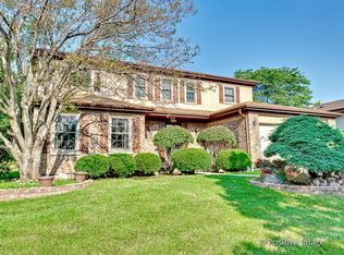 3156 Venard Rd, Downers Grove, IL 60515