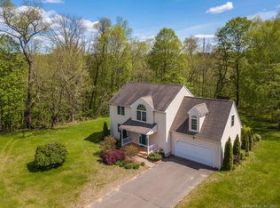 15 Harvest Dr, Broad Brook, CT 06016