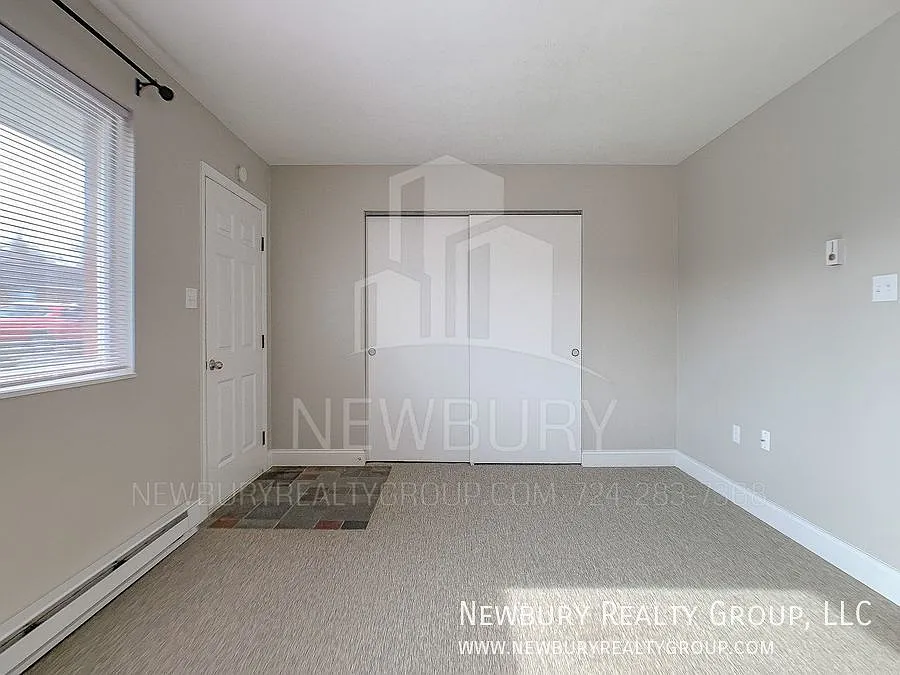 Discover Your Ideal Move-In Ready One-Bedroom Apartment — Photo 3