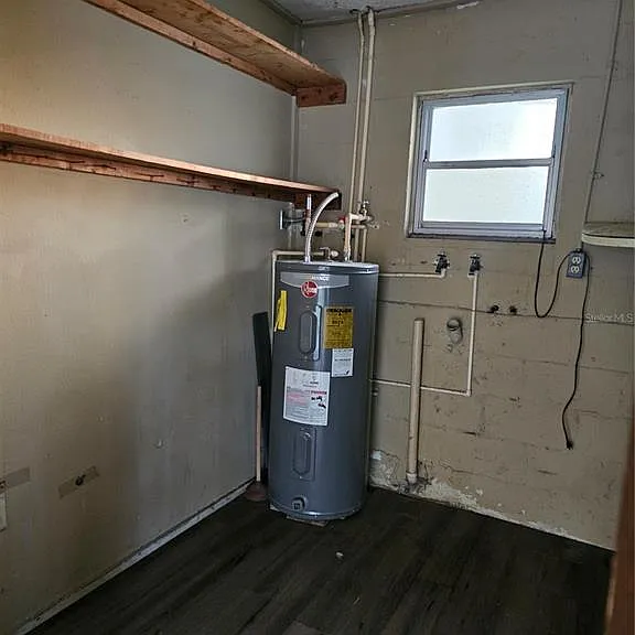 331 W Alamo Dr — Photo 14