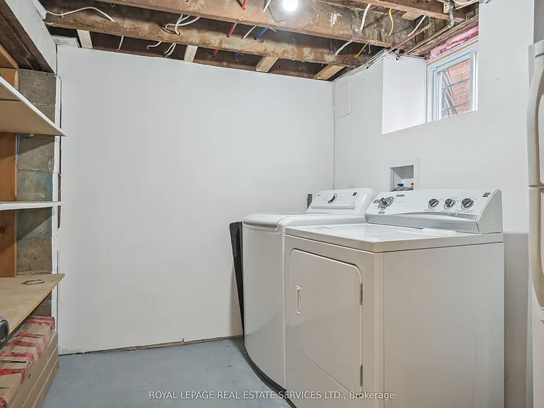 21 Holbrooke Ave — Photo 28