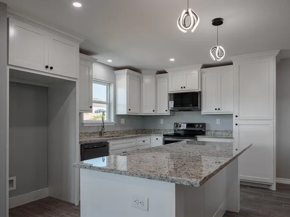 160 E Virginia St, Del Rio, TX 78840
