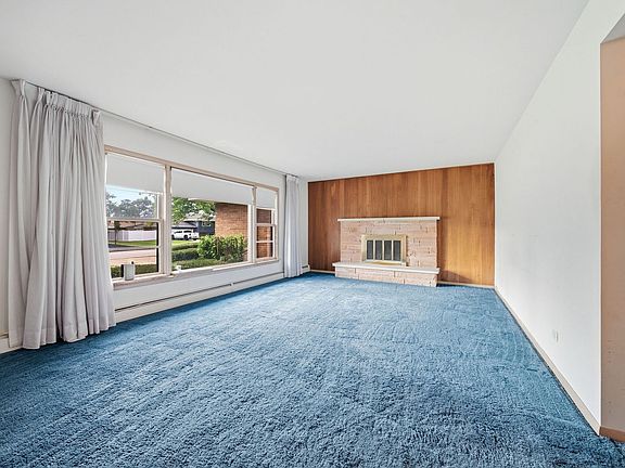 5th image of 6138 W 127th Pl