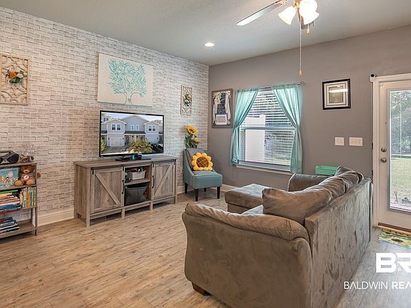 5th image of 25806 Pollard Rd APT 3