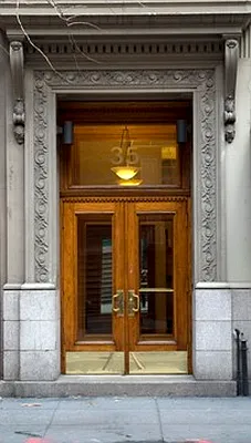 Sold by New York Private Realty Group | media 11