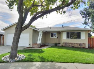 516 Walnut Dr, Milpitas, CA 95035