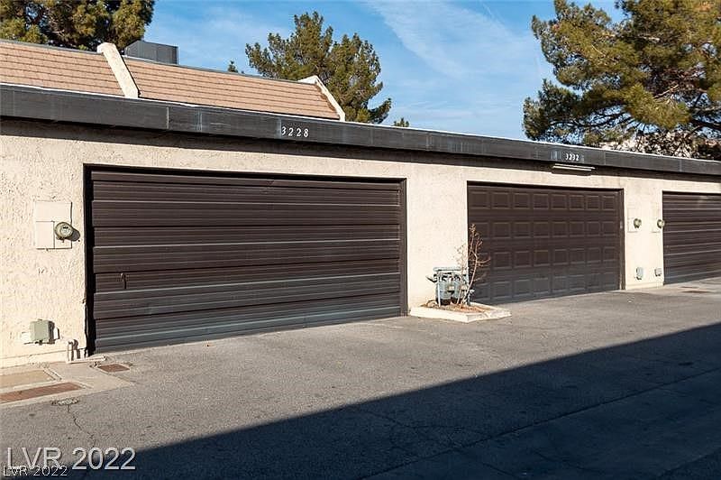 1st image of 3228 Longford Way