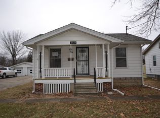 2516 E Olive St, Decatur, IL 62526