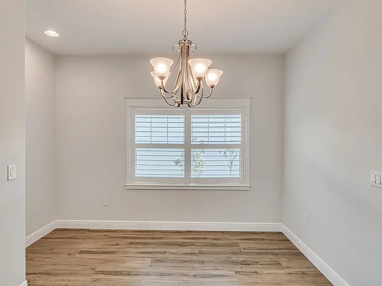 1398 Tullagee Ave — Photo 21