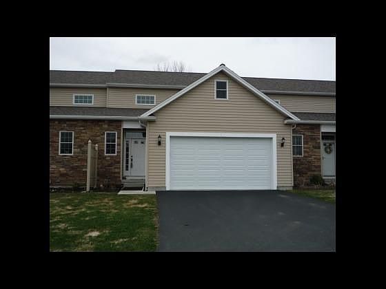 2nd image of 3106 Knoll Rd