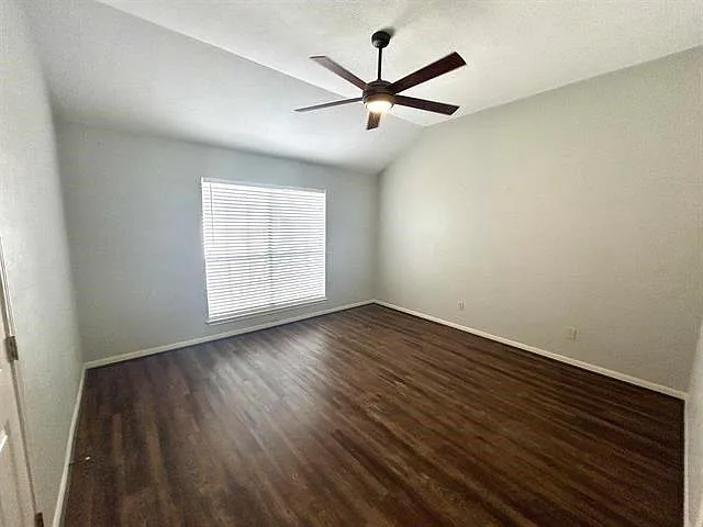7936 Pecan Dr — Photo 9