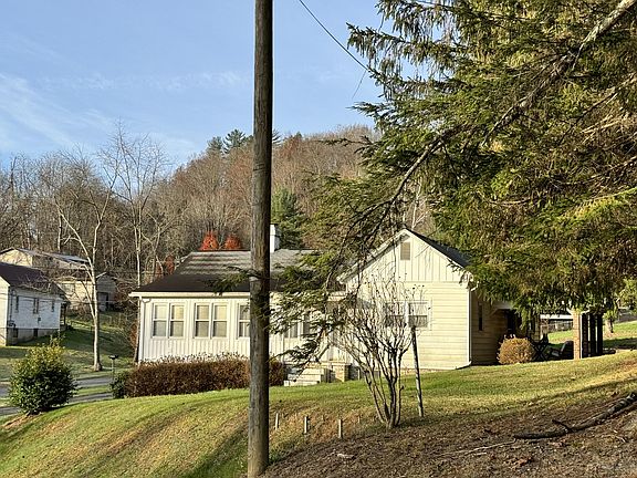 5th image of 125 Old Court St