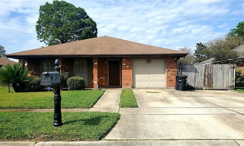 1st image of 14 Darbonne Ct