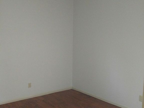5th image of 110 Walton Hill Ln