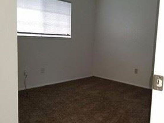 5th image of 1608 Bridge St #B