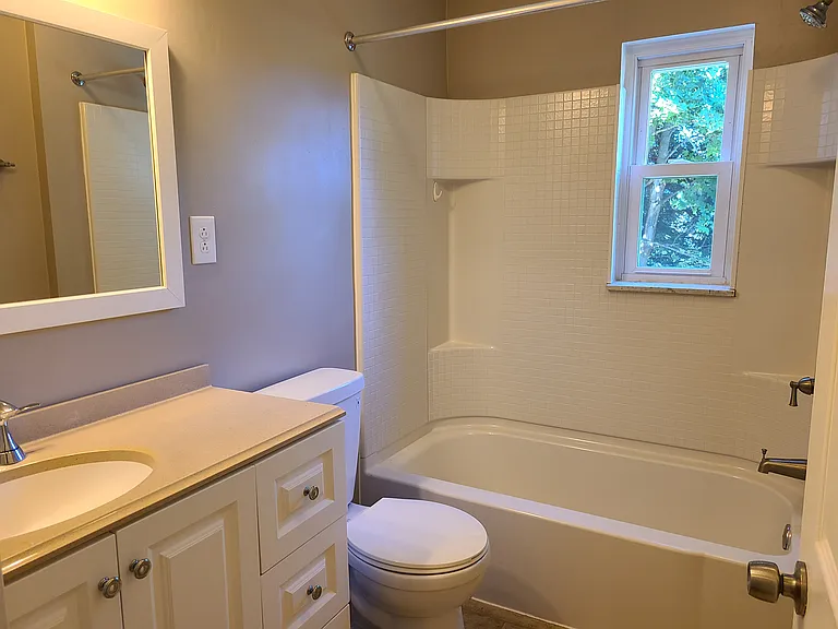 4721 Wildwood Sample Rd — Photo 12