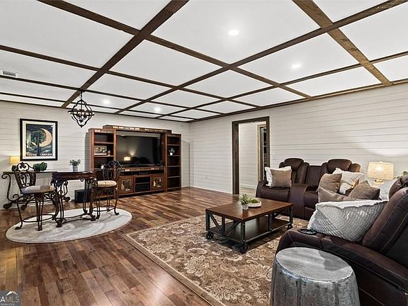 4th image of 1326 Annapolis Way