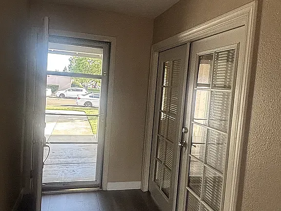 3413 Arizona Ave — Photo 12