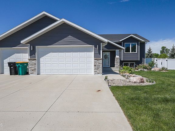 3rd image of 3400 Meridian Dr