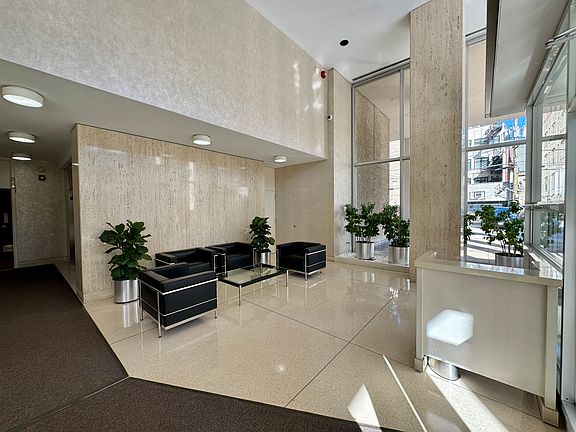 2nd image of 70 W Burton Pl APT 3008