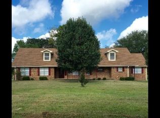 7469 An County Rd #445, Palestine, TX