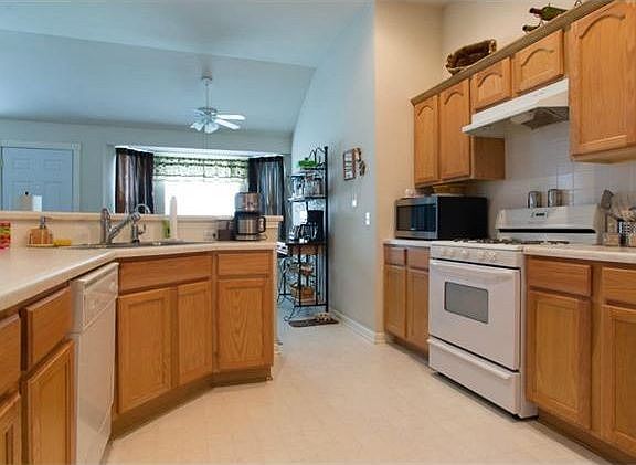 4th image of 123 Meadow Way