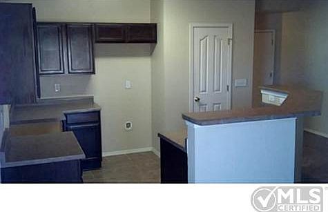3rd image of 10537 Silvercloud Dr