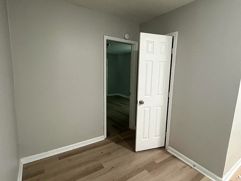 945 Nora Rd — Photo 11