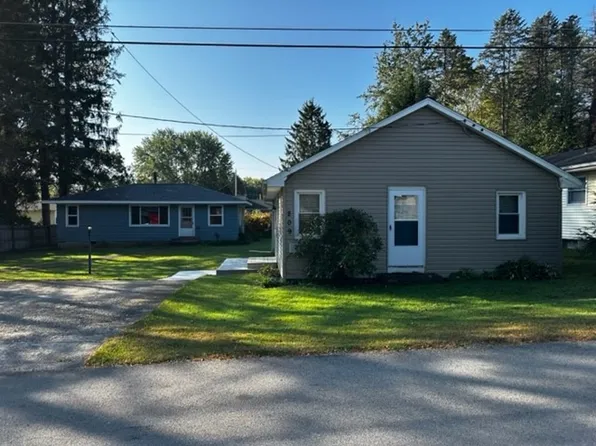 207-209 Walnut St, Edinboro, PA 16412