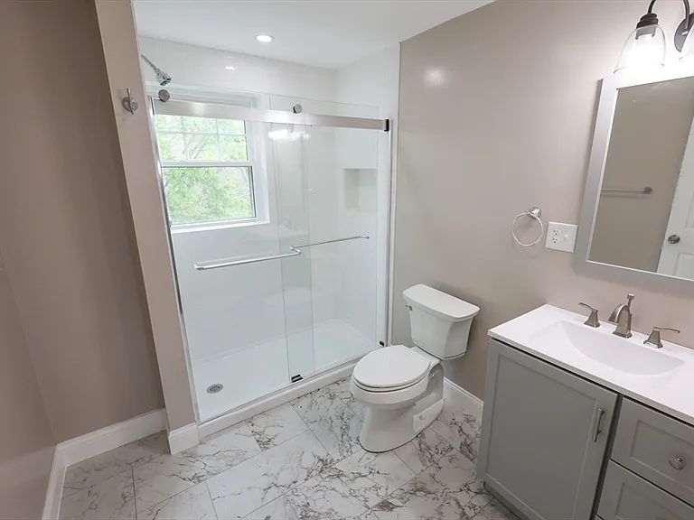 70 Mount Hope St #2 — Photo 14